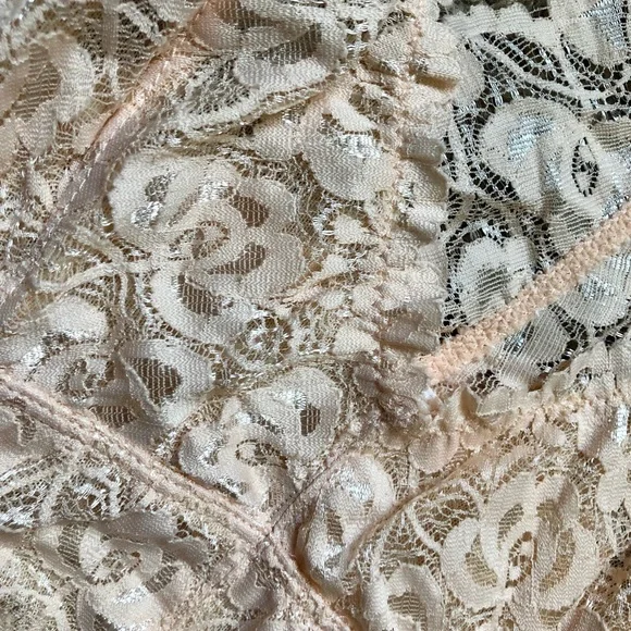 Blush Lace Bralette NWT - Picture 4 of 4